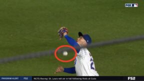 Cubs outfielder Seiya Suzuki commits an error