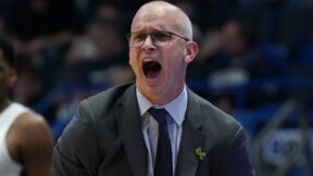 Dan Hurley yelling