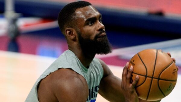 Tim Hardaway Jr. shooting the ball